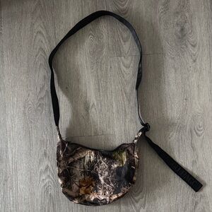 Camouflage Crossbody Baggu Bag